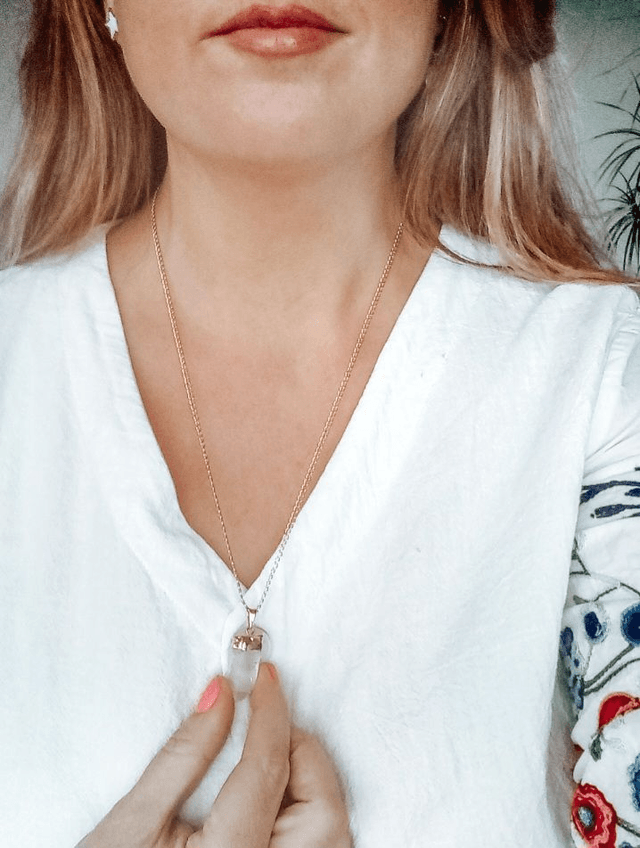 Goddess Quartz gold pendant 